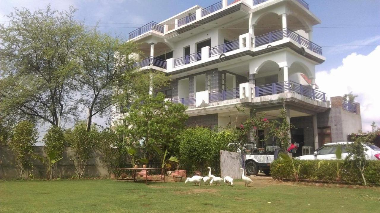 Ibishouse Farm Stay ภารัตปูร์ ภายนอก รูปภาพ