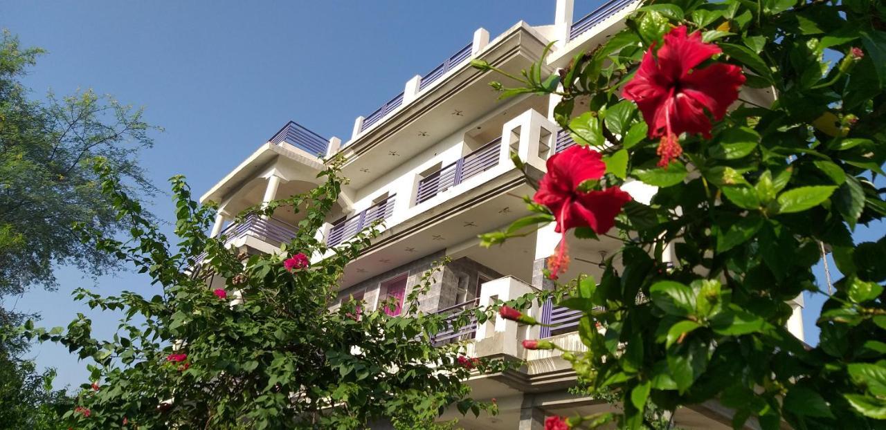 Ibishouse Farm Stay ภารัตปูร์ ภายนอก รูปภาพ