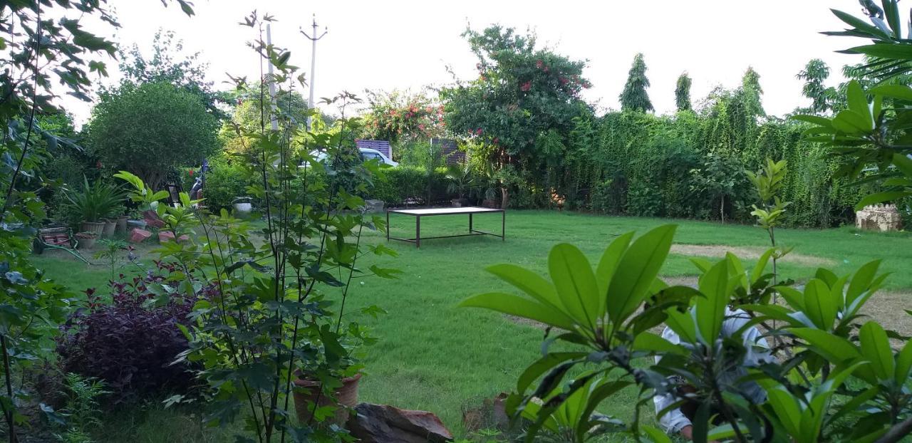 Ibishouse Farm Stay ภารัตปูร์ ภายนอก รูปภาพ
